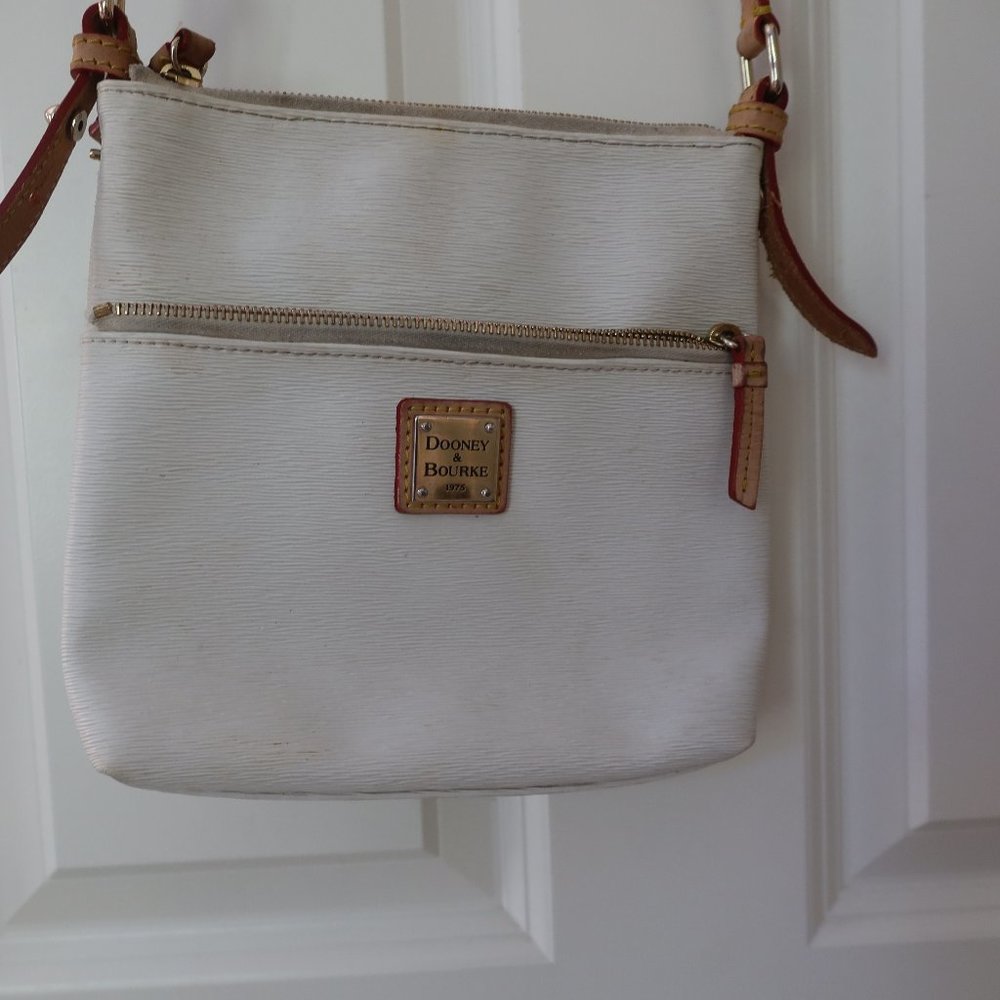 Dooney and Bourke white leather purse